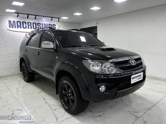 TOYOTA HILUX SW4 3.0 SRV 4X4 16V TURBO INTERCOOLER DIESEL 4P AUTOMÁTICO TOYOTA HILUX SW4 3.0 SRV 4X4 16V TURBO INTERCOOLER DIESEL 4P AUTOMÁTICO
